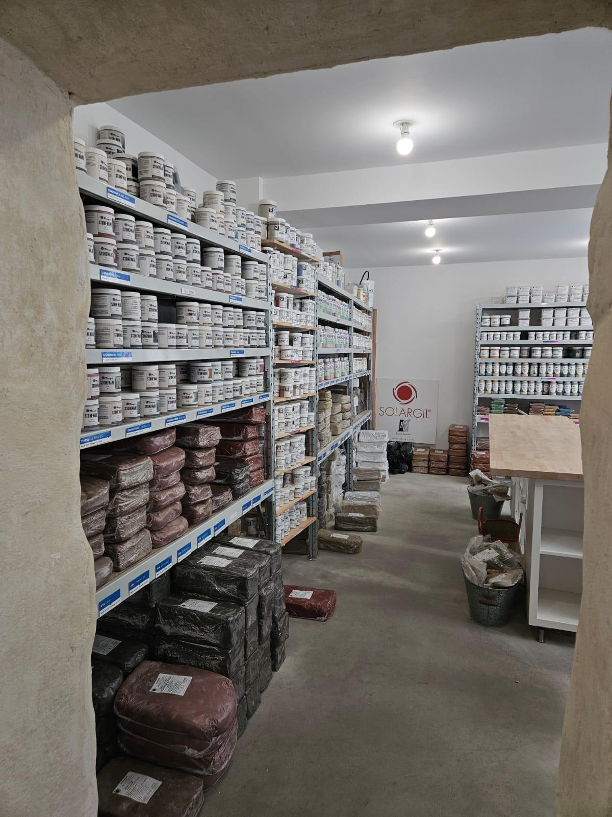 Boutique Bonjour Céramique, spécialisé dans la vente de matière première de Céramique depuis 2014 . Boutique de céramique à PARIS pour professionnels et débutants. 